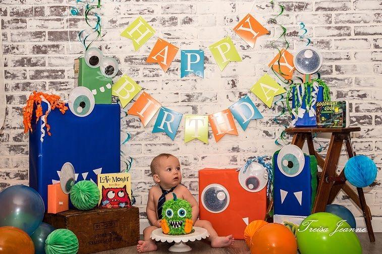 تم تولد هیولاها - Monsters